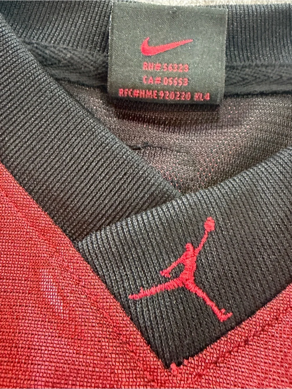 Nike Jordan Red and Black Mesh Basketball Workout Jersey Shirt. Sz XL - Picture 2 of 6